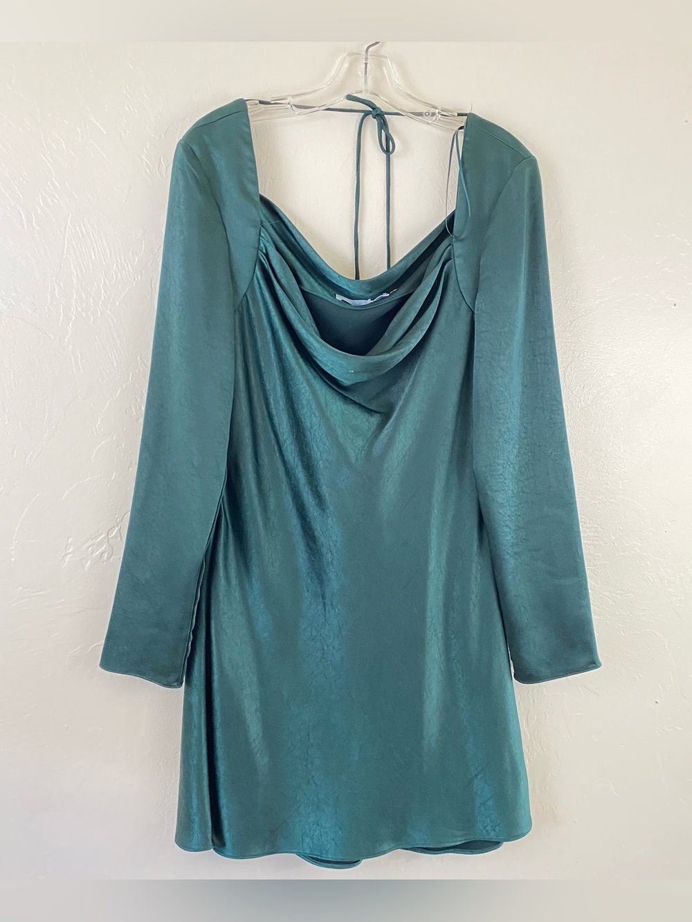 Astr The Label Medium Forest Green Silky Satin Scoop Beck Full Sleeve Mini Dress
